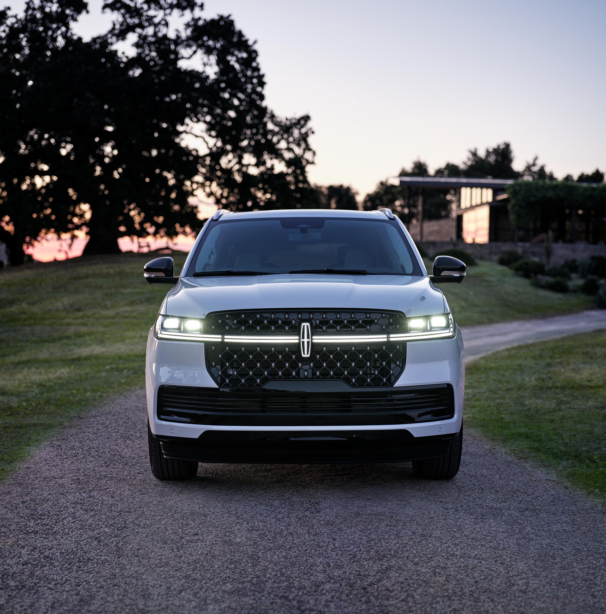 2027 Lincoln Navigator front exterior with illuminated Lincoln grille