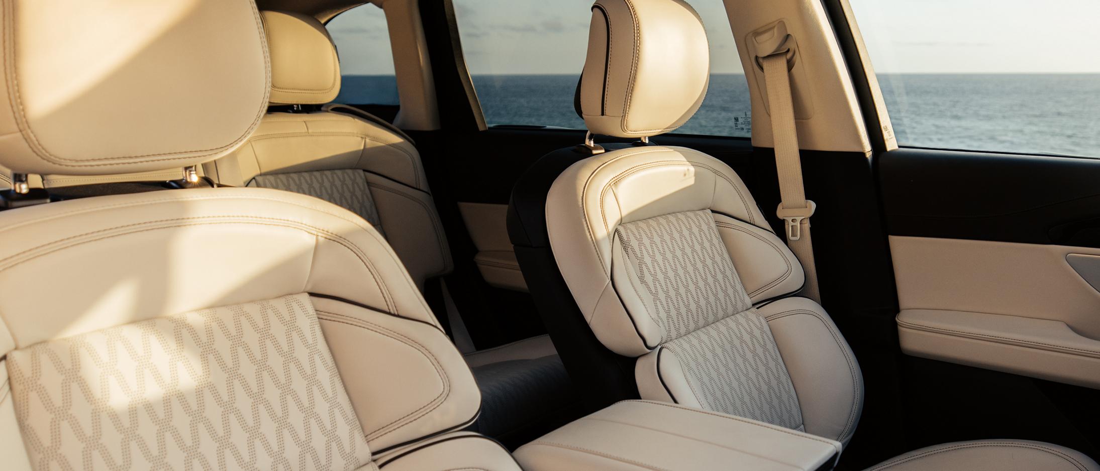 The interior of 2026 Lincoln Black Label™ Nautilus® SUV with the Chalet interior theme.