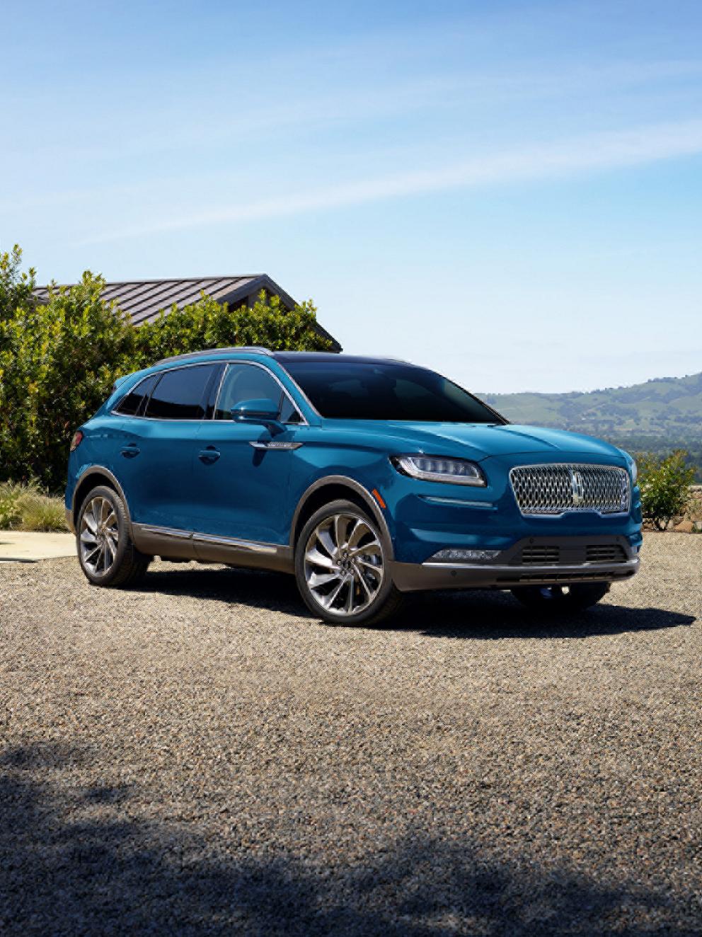 Lincoln Nautilus® SUV parked in driveway
