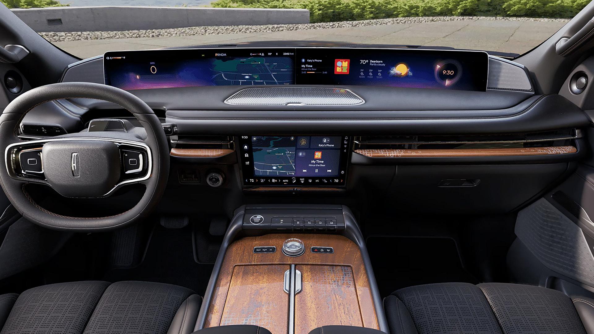 The front cabin of a 2026 Lincoln Black Label Navigator® SUV in the Invitation theme