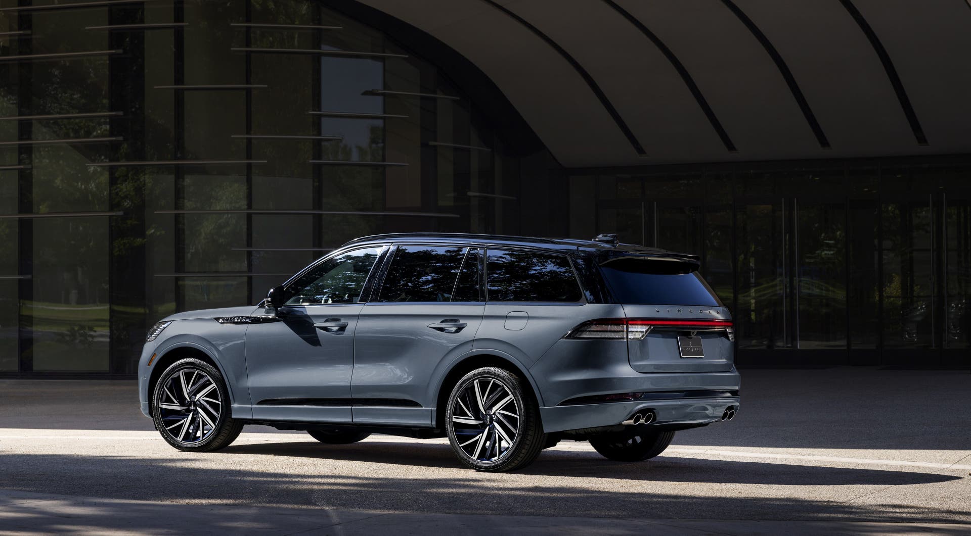 2026 Lincoln Aviator custom color and trim configuration