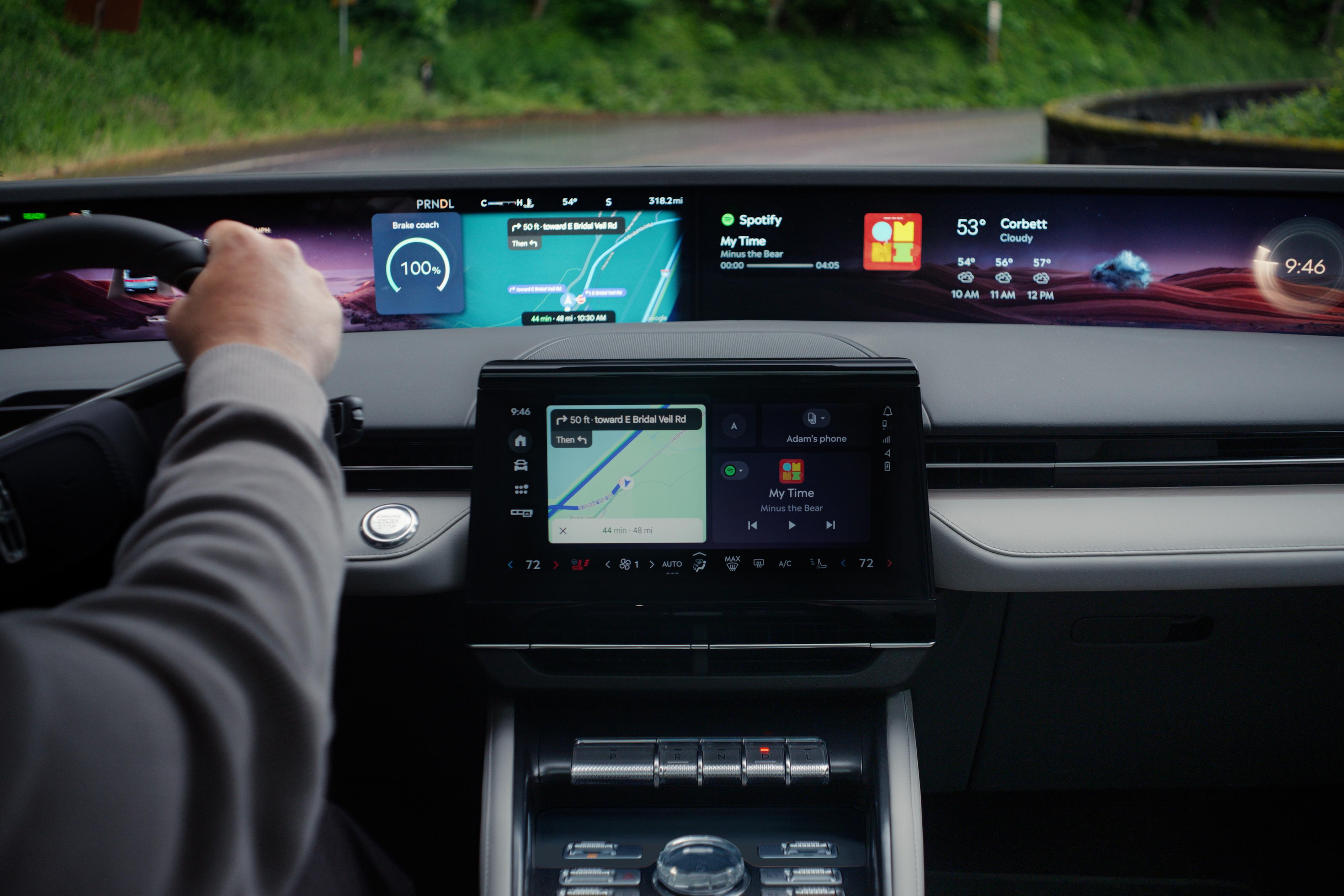 An interior view of the center touch screen of a 2026 Lincoln Nautilus® SUV