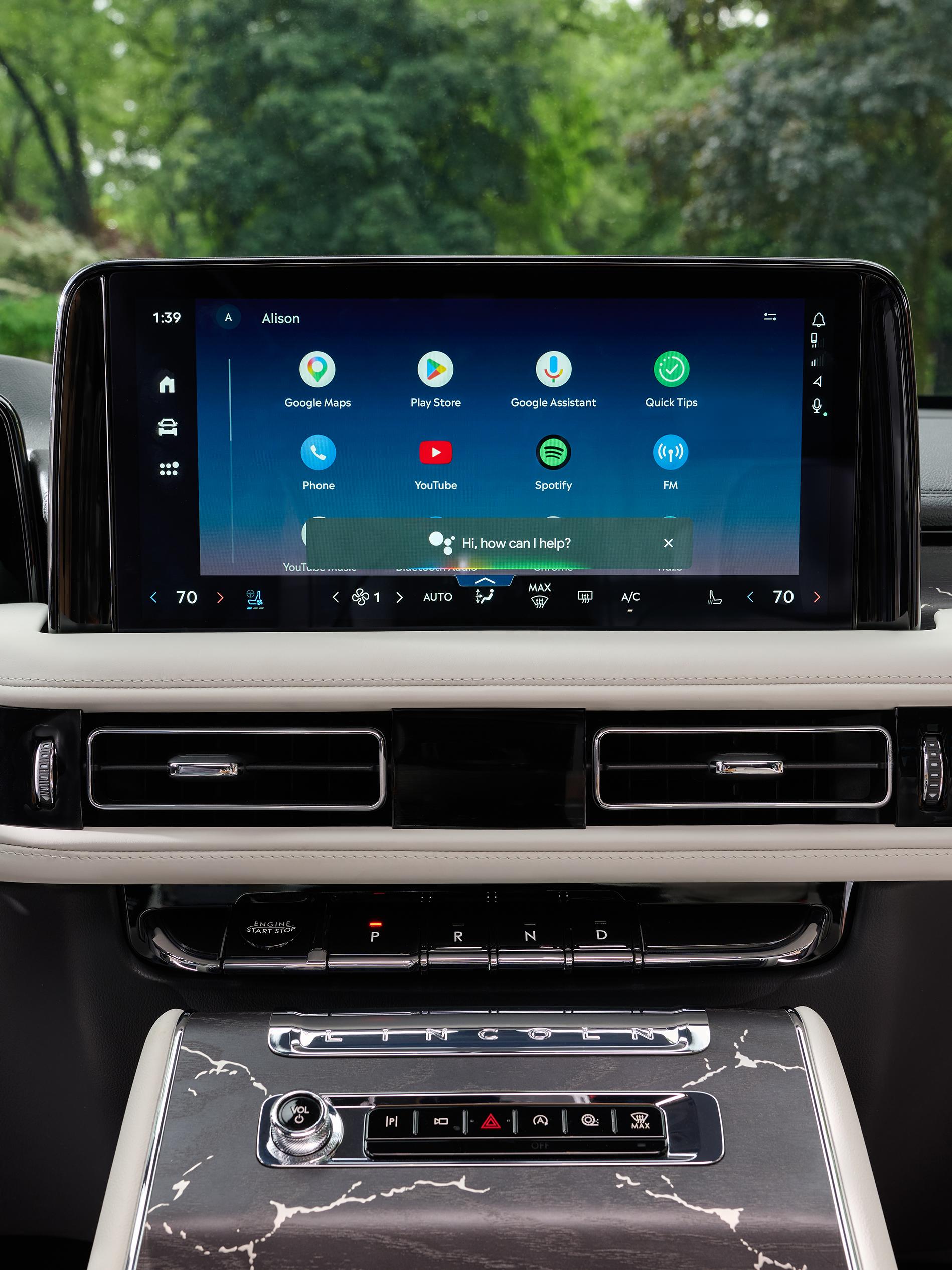 The center touch screen inside a 2027 Lincoln Aviator® SUV