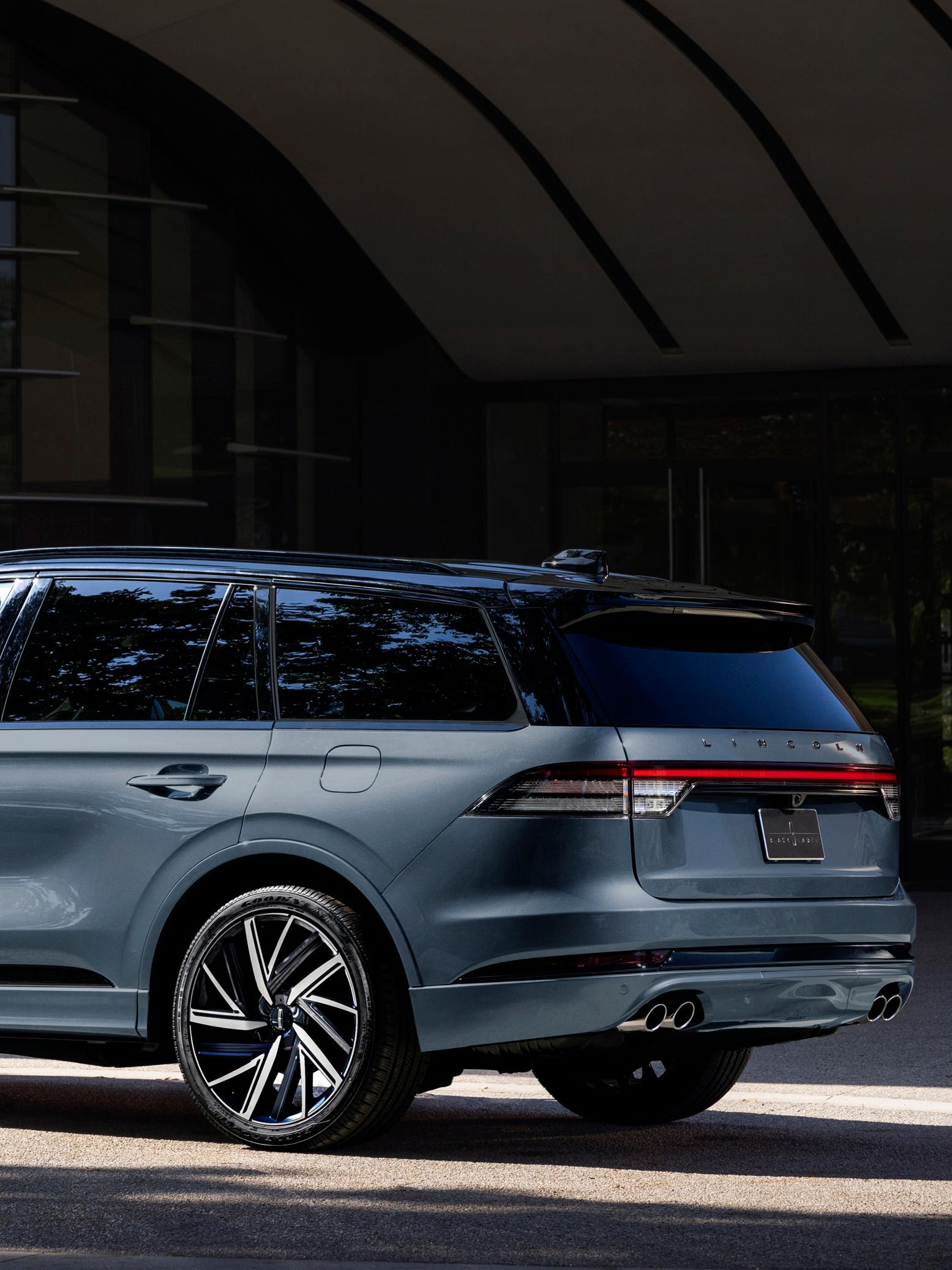 A 2026 Lincoln Black Label™ Aviator® SUV with the available Special Edition Package.