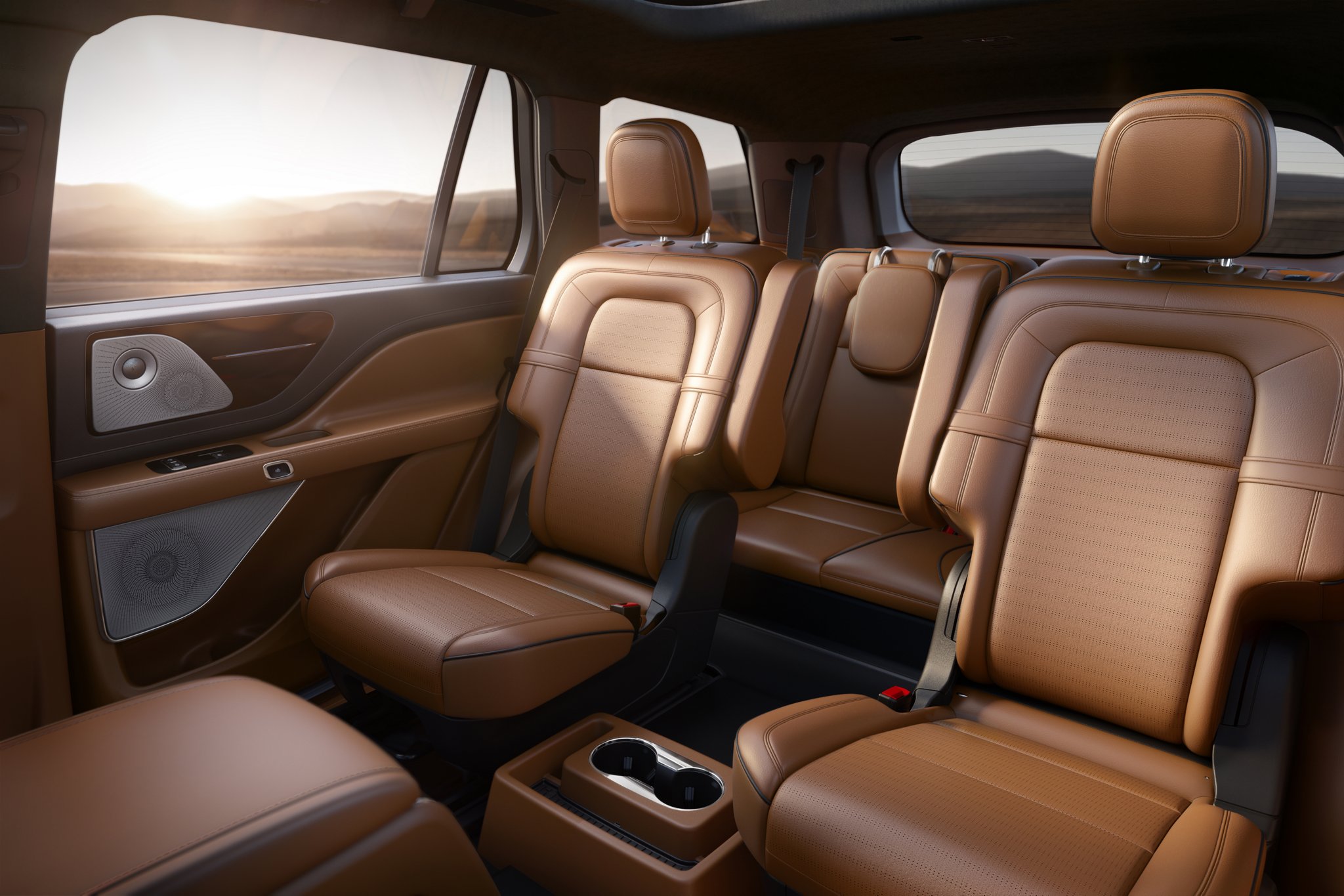 Captain’s seats in the second row of a 2025 Lincoln Black Label Aviator® SUV are shown in the Flight interior theme