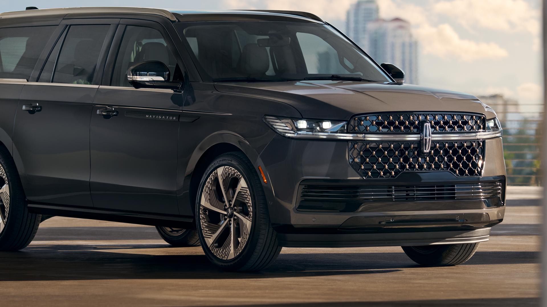 The front exterior a 2027 Lincoln Navigator® SUV shows off exclusive copper details