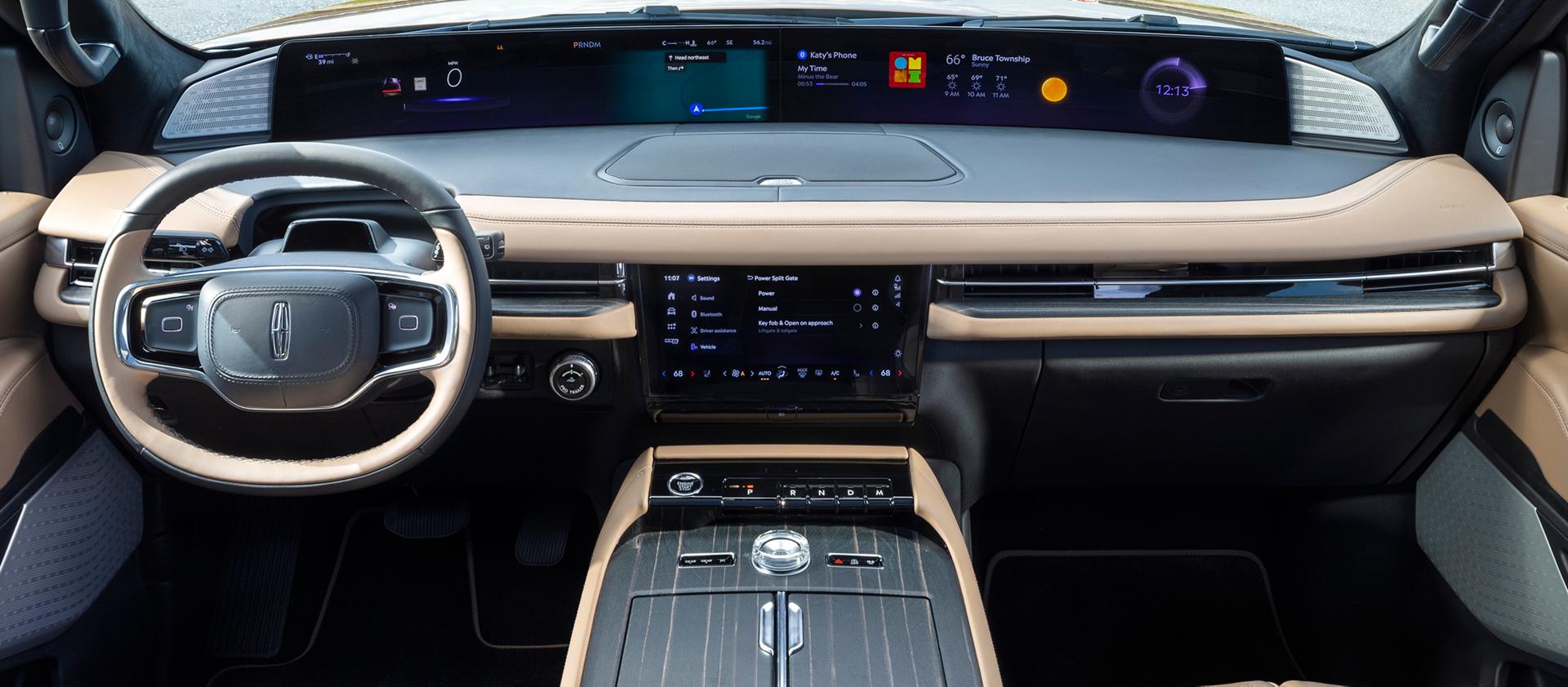 The interior of a 2026 Lincoln Black Label Navigator® SUV plays host to a dramatic panoramic display