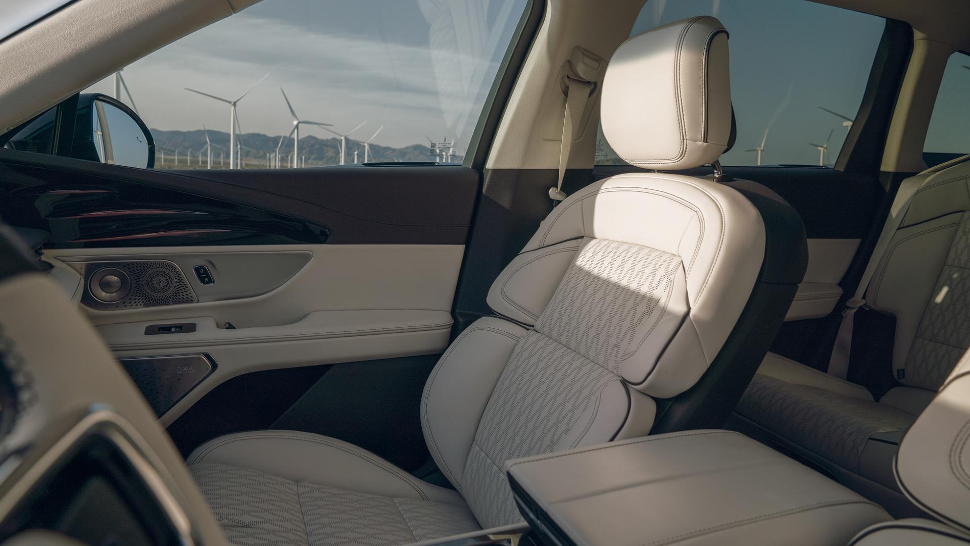 The Perfect Position front seats of a 2026 Lincoln Nautilus® SUV