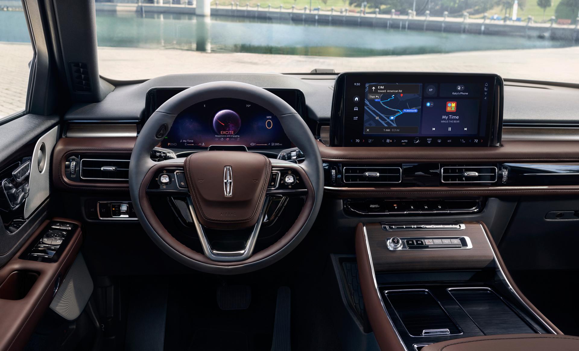 The Excite Lincoln Drive Mode is displayed in the driver’s information cluster behind the steering wheel