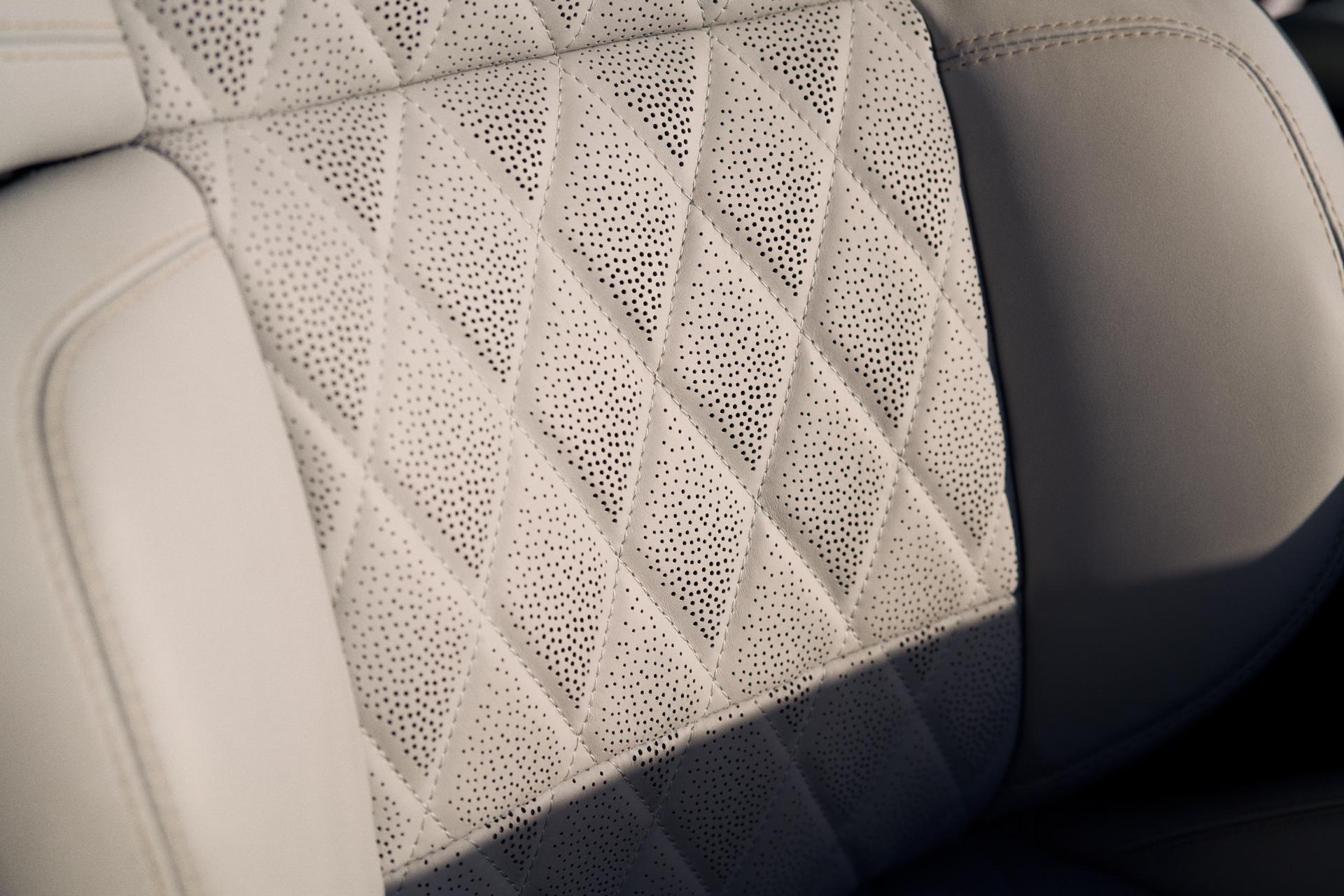 The details of a Lincoln Black Label vehicle seat is shown.