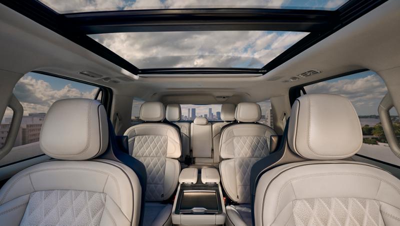 2026 Lincoln Navigator Interior