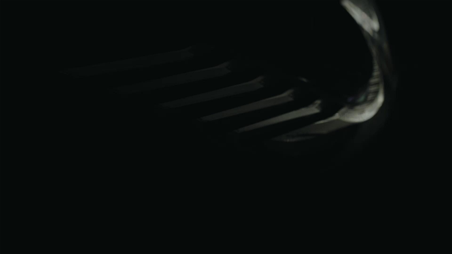 The Lincoln Embrace lighting sequence begins on a 2026 Lincoln Aviator® SUV